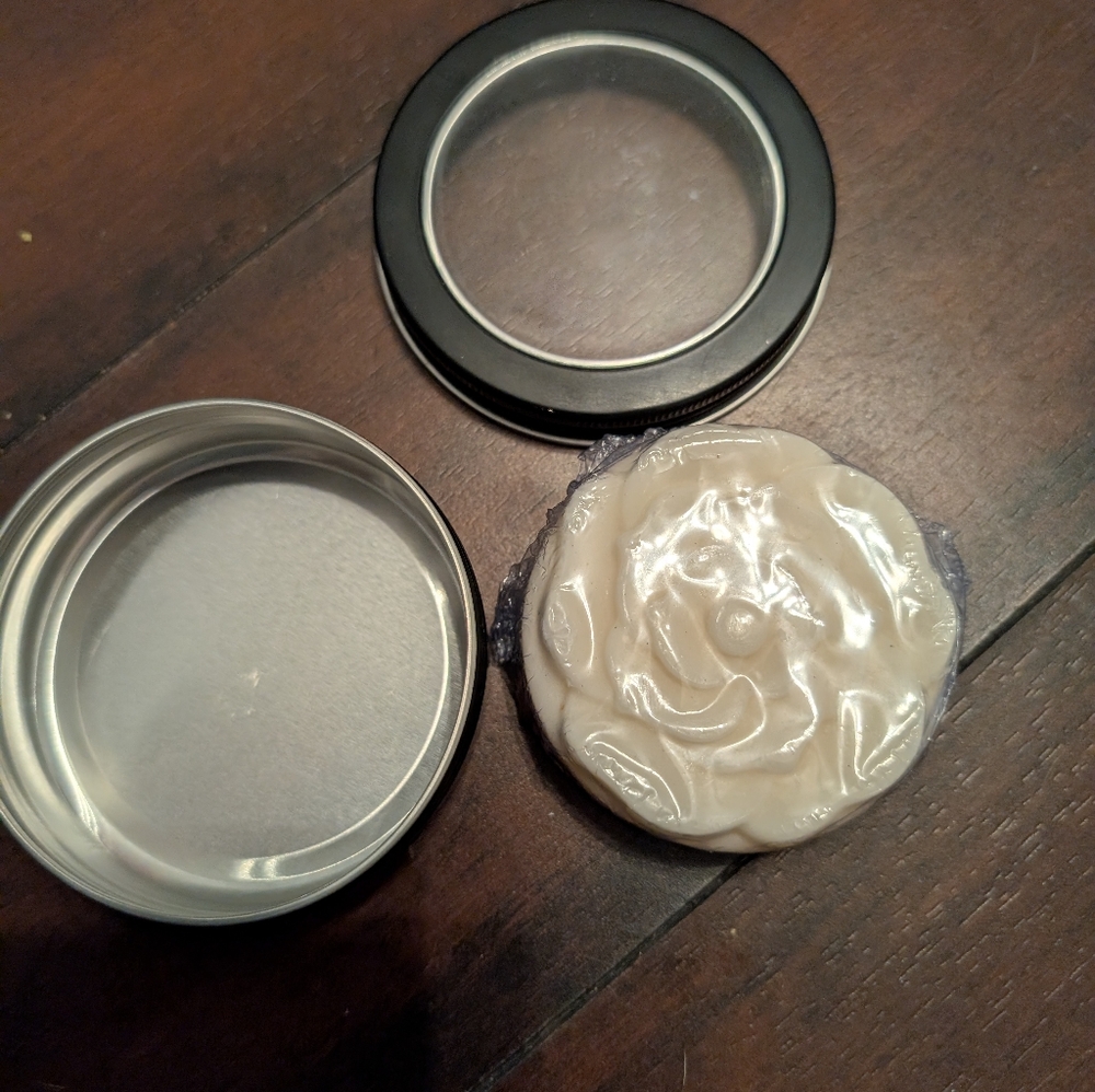 Elegant Cream Floral Soap